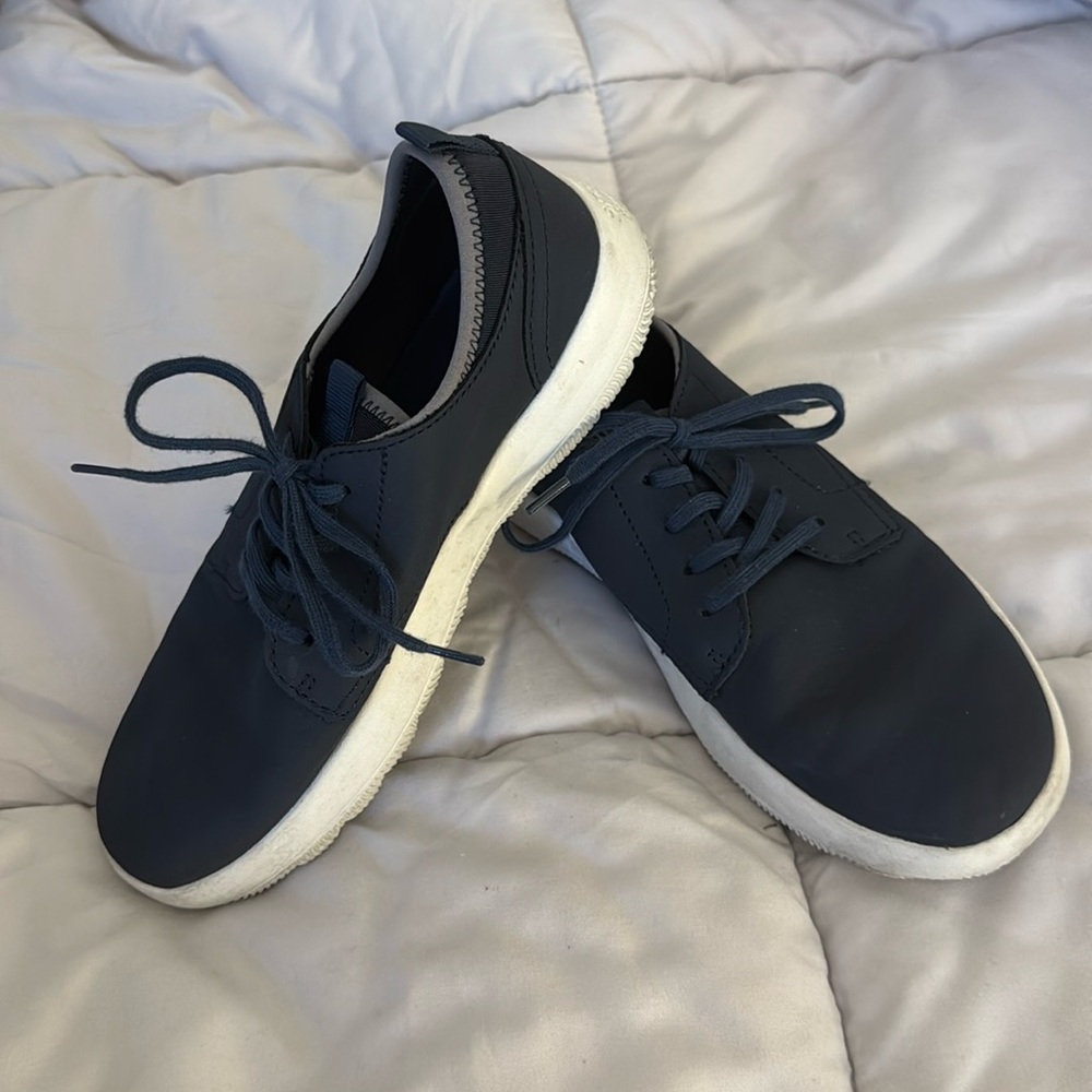 Sperry Coastal Skiff Sneaker